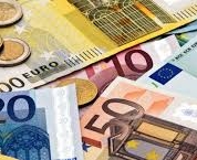 euro s-a apreciat in ultima perioada, pe fondul incertitudinii bugetare